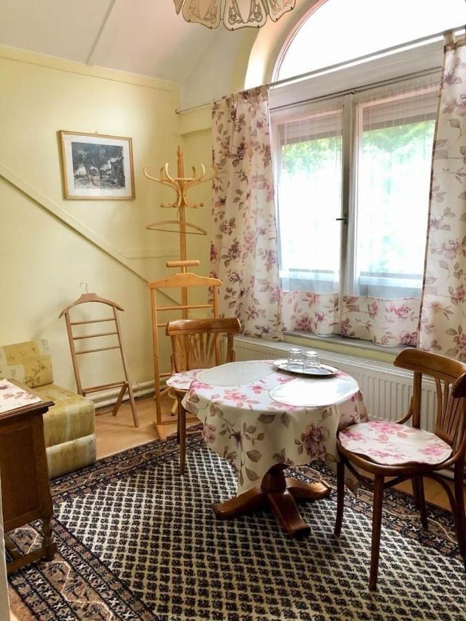 Hotel Talizman Etterem Panzio à Miskolc Extérieur photo